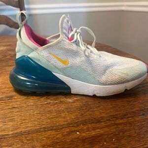 Nike Women’s Air Max 270 White Gold Fuchsia Pastel Sneakers Athletic Size 7.5